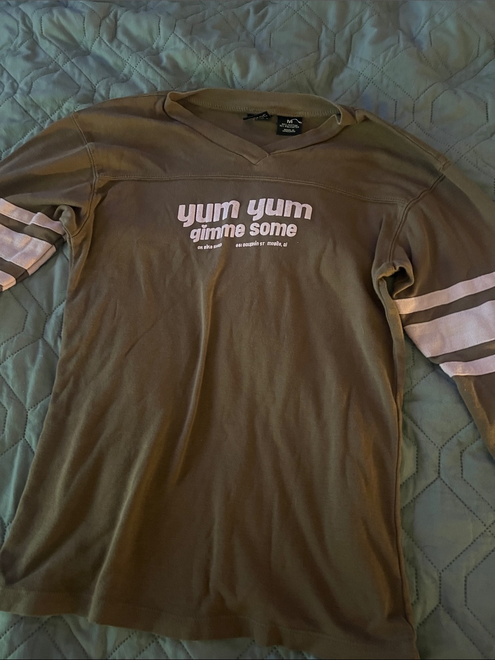 yum yum Gimme Some brown 3/4 Sleeve Shirt